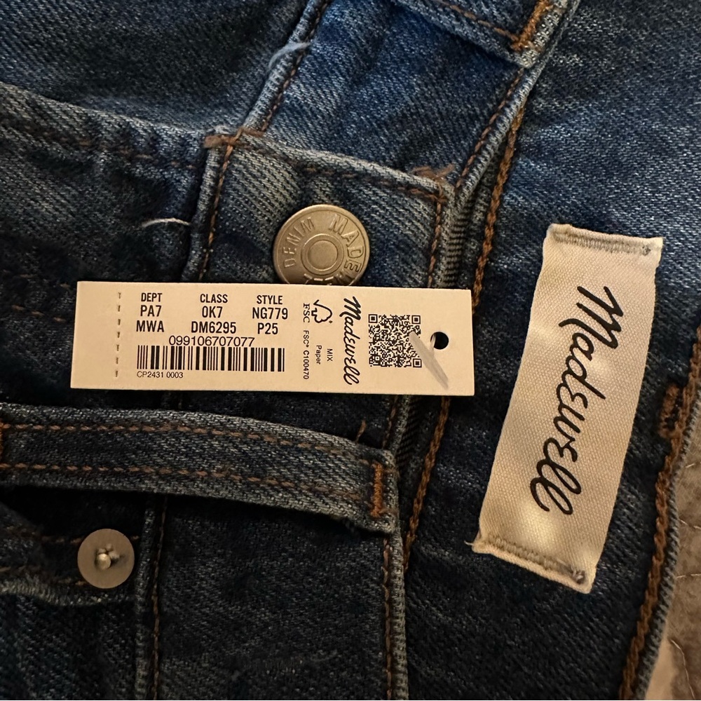 Madewell - The Perfect Vintage Straight Jean - Picture 5 of 5